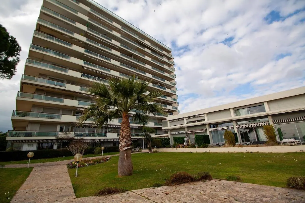Luxury 1 Bed Apt Seafront Escape In Cannes 0*,