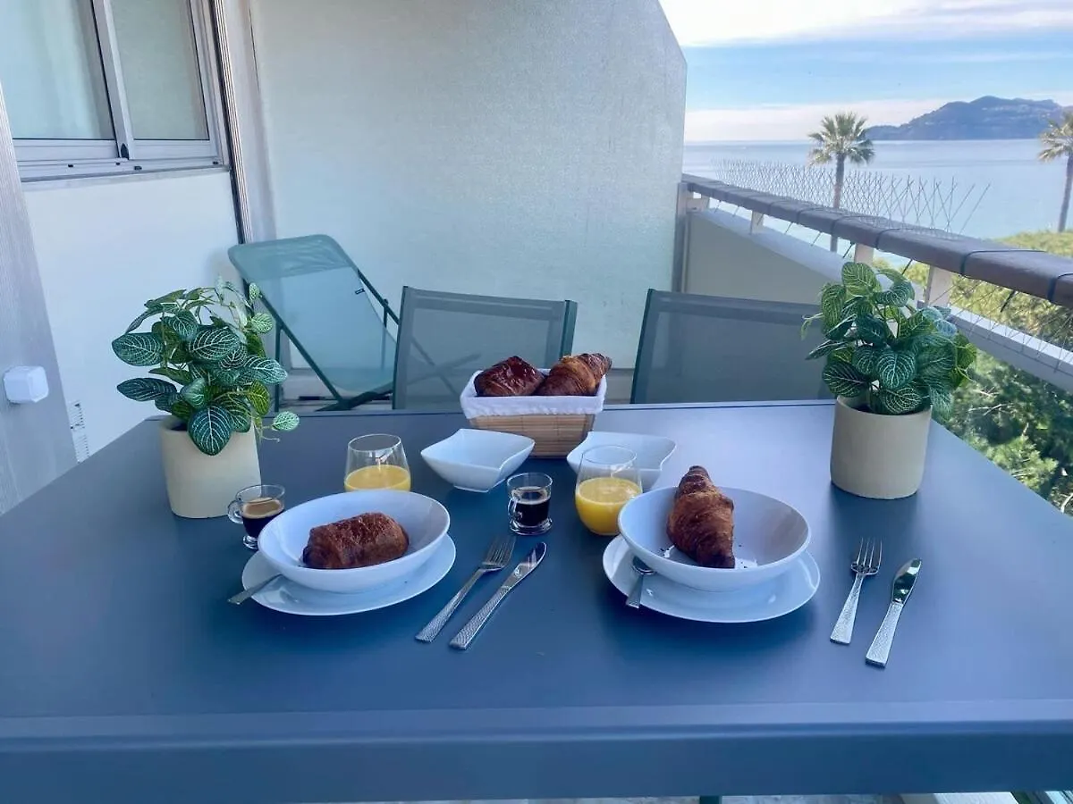Luxury 1 Bed Apt Seafront Escape In Cannes 0*,  France