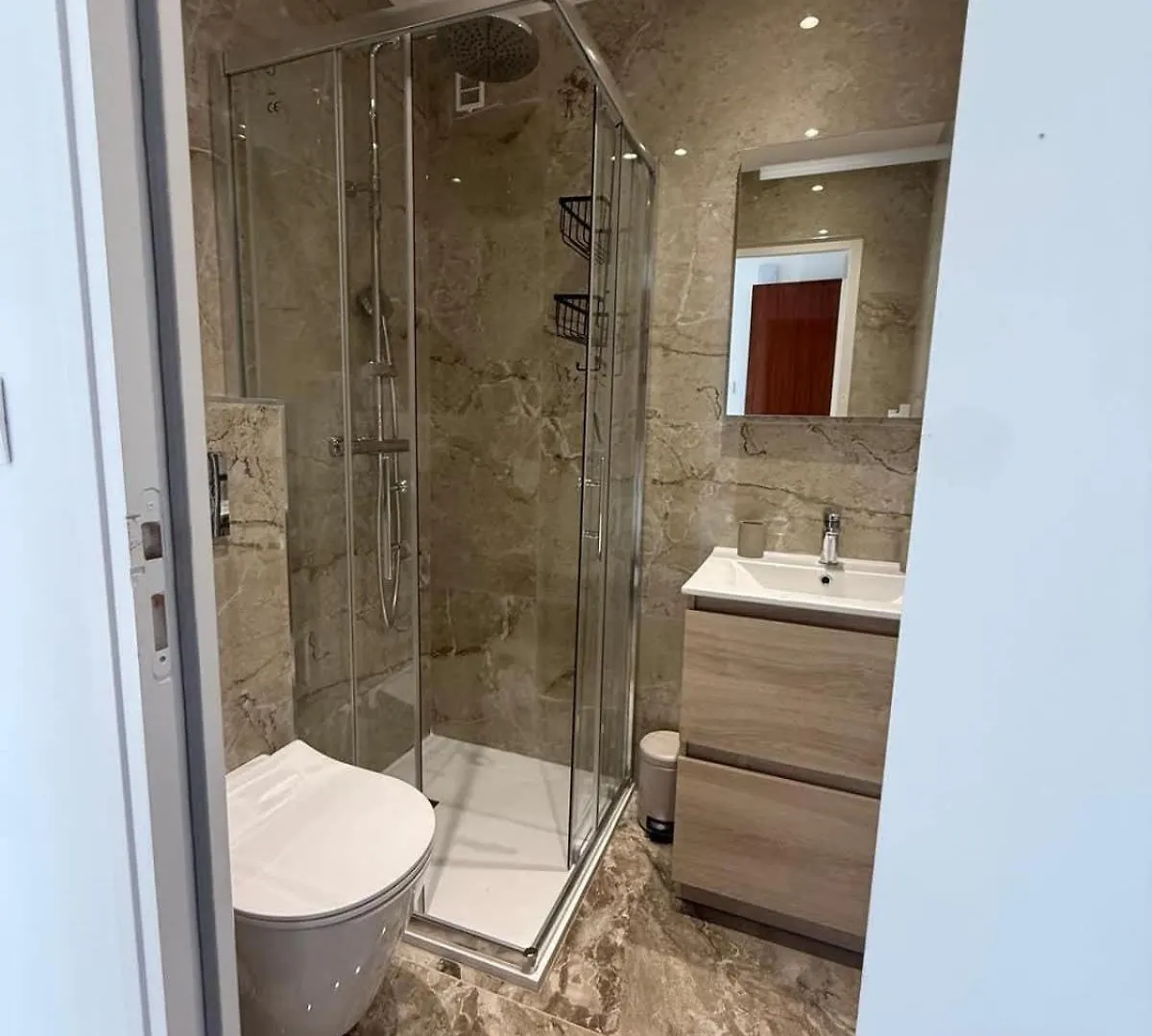Apartment Luxury 1 Bed Apt Seafront Escape In Cannes