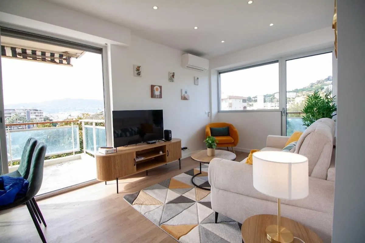 Luxury 1 Bed Apt Seafront Escape In Cannes