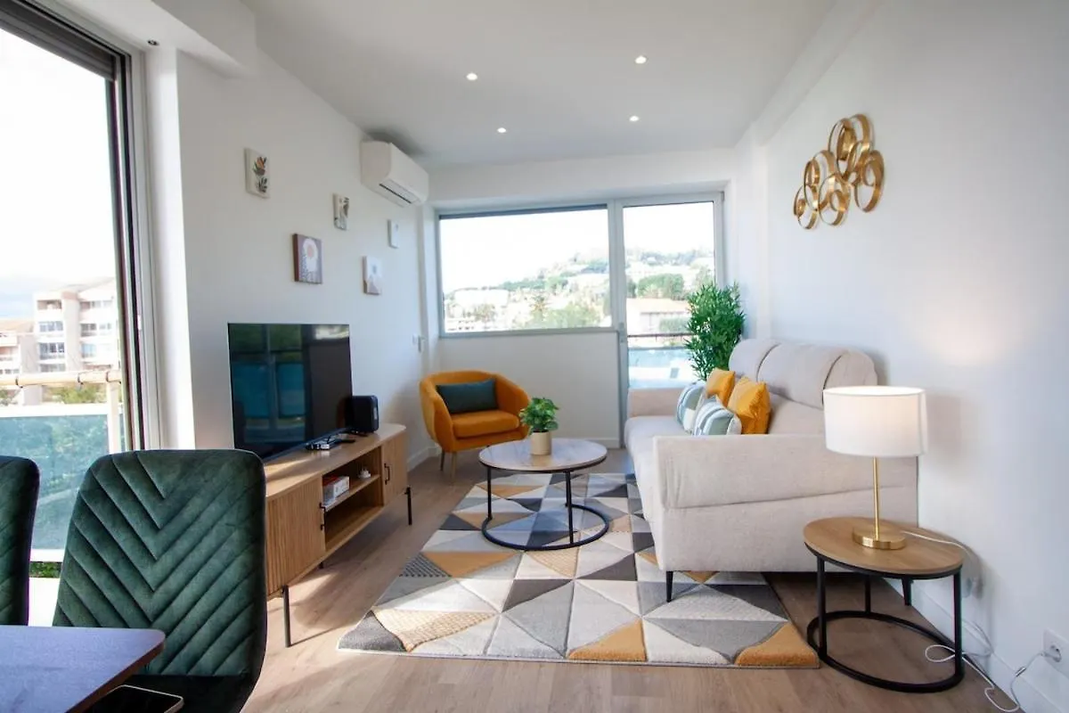 Luxury 1 Bed Apt Seafront Escape In Cannes